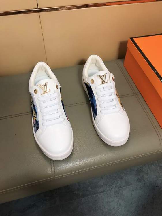 Picture of Louis Vuitton Shoes _SKULVsz38-44hnh081815686